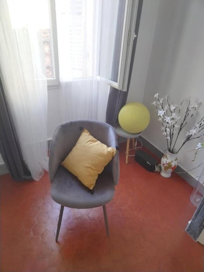 Quartier Des Createurs "La Plaine Cours Julien" Chambre Privee Dans Appartement Menage Frequent Des Parties Commune Marselha Exterior foto