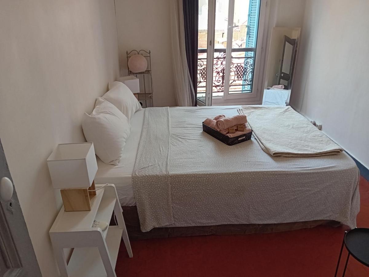 Quartier Des Createurs "La Plaine Cours Julien" Chambre Privee Dans Appartement Menage Frequent Des Parties Commune Marselha Exterior foto